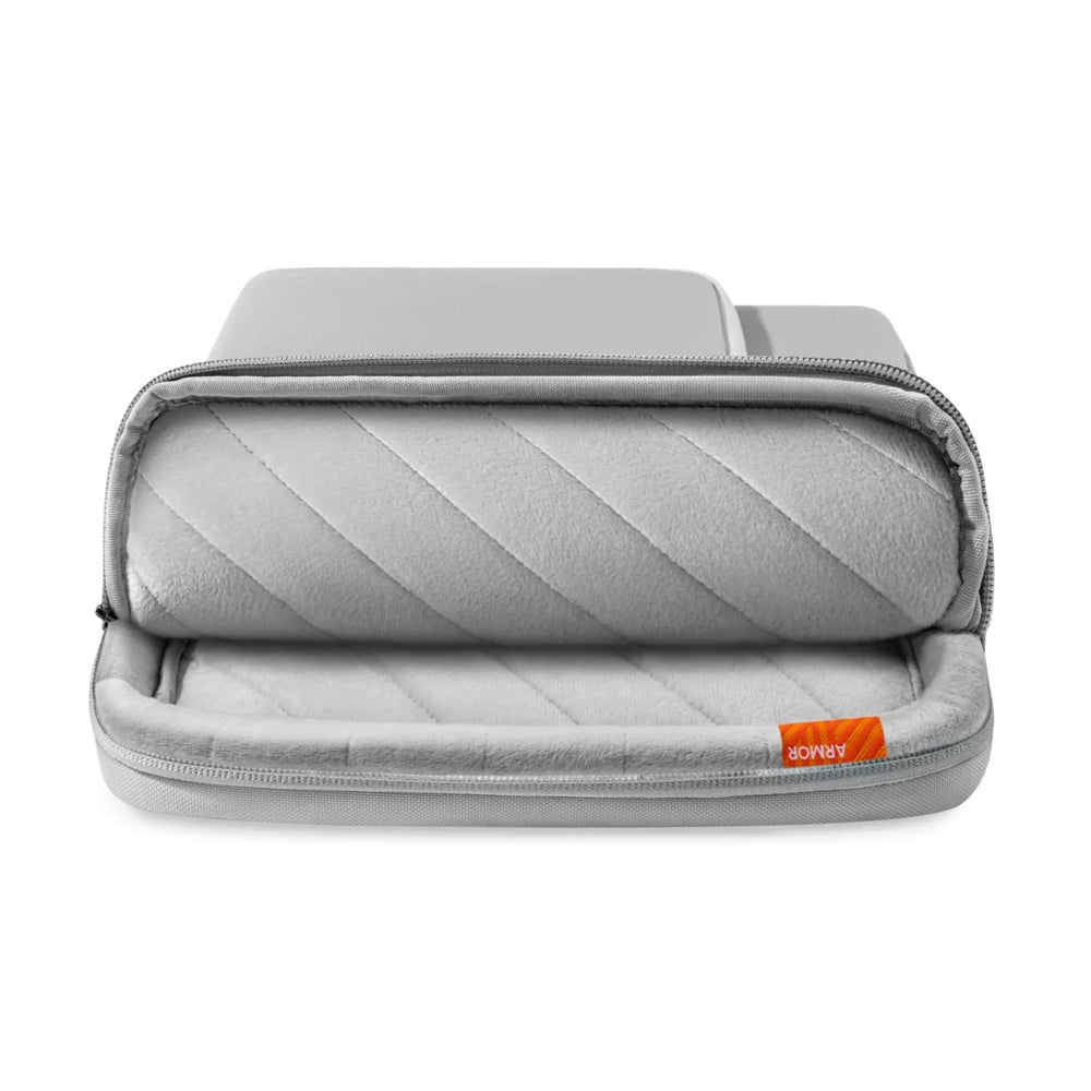 Tomtoc • Defender A14 pour MacBook Air M4 / Pro 13" • Argent