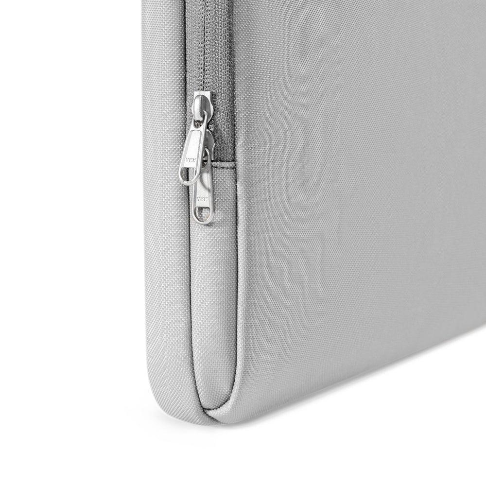 Tomtoc • Defender A14 pour MacBook Air M4 / Pro 13" • Argent