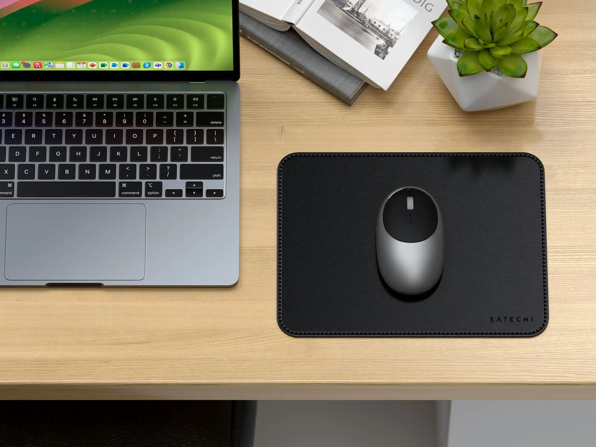 Satechi Eco Tapis de souris en cuir • Noir
