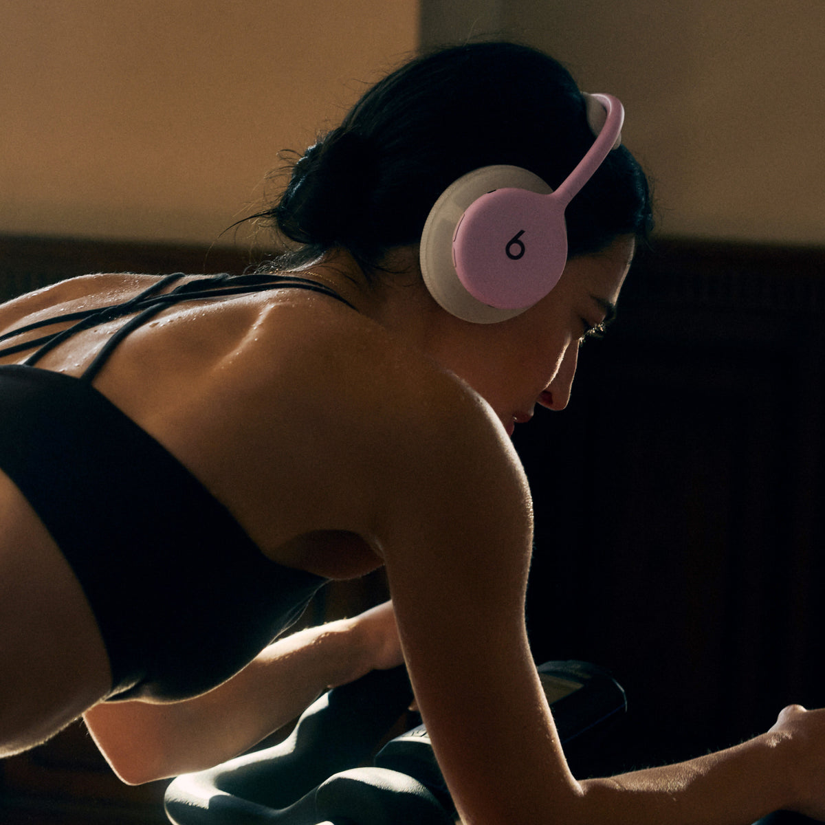 Casque supra-auriculaire Beats 360 – Rose avec coussinets en maille technique Rose