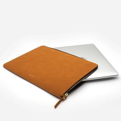Casyx Atelier • Etui pour Macbook Pro 14" • Camel