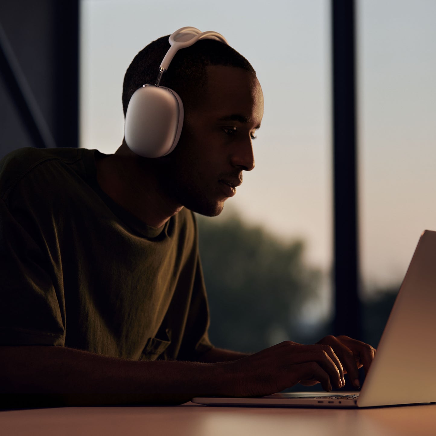 Apple AirPods Max • Gris sidéral - Occasion