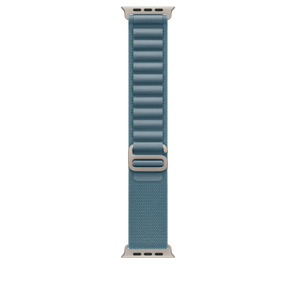Apple • Boucle Alpine • Bleu Clair – 49 mm (titane naturel, taille L)