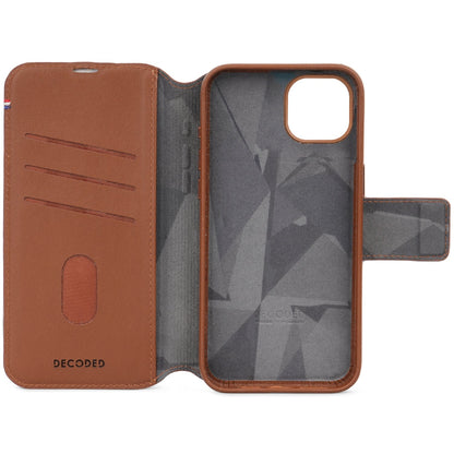 Decoded • Etui Portefeuille amovible pour iPhone 15 Plus • Brun