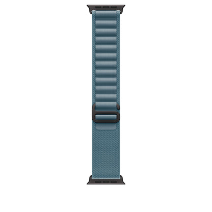 Apple • Boucle Alpine • Bleu Clair – 49 mm (titane noir, taille M)