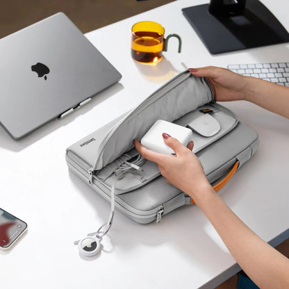 Tomtoc • Defender A14 pour MacBook Air M4 / Pro 13" • Argent