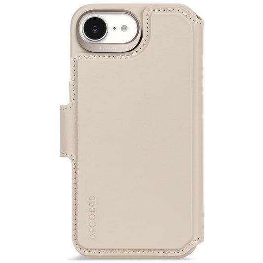 Decoded • Étui Portefeuille Détachable en Cuir pour iPhone 16e • Argile